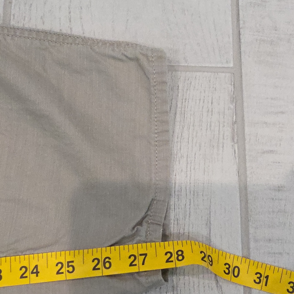 Levi's 568 Men's Size 28x30 Cargo Pants Khaki Relaxed Fit - Picture 6 of 9